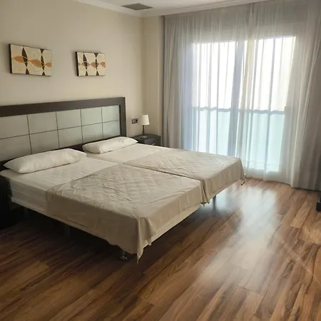 Apartment Family Spacious Apartment, Terrace, Kitchen, View, Free Parking And Wifi